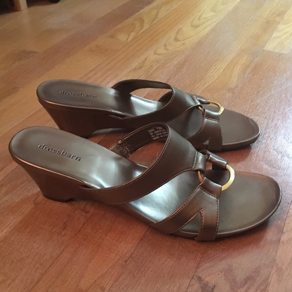 Dressbarn heel sandal