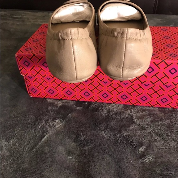 TORY BURCH TRAVEL MINNIES - Picture 4 of 6