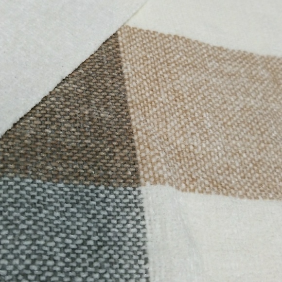 Neck Scarf One Size Beige Gray Winter White New - Picture 3 of 3