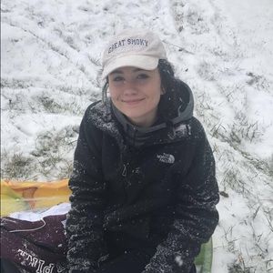 Meet your Posher, Kayley