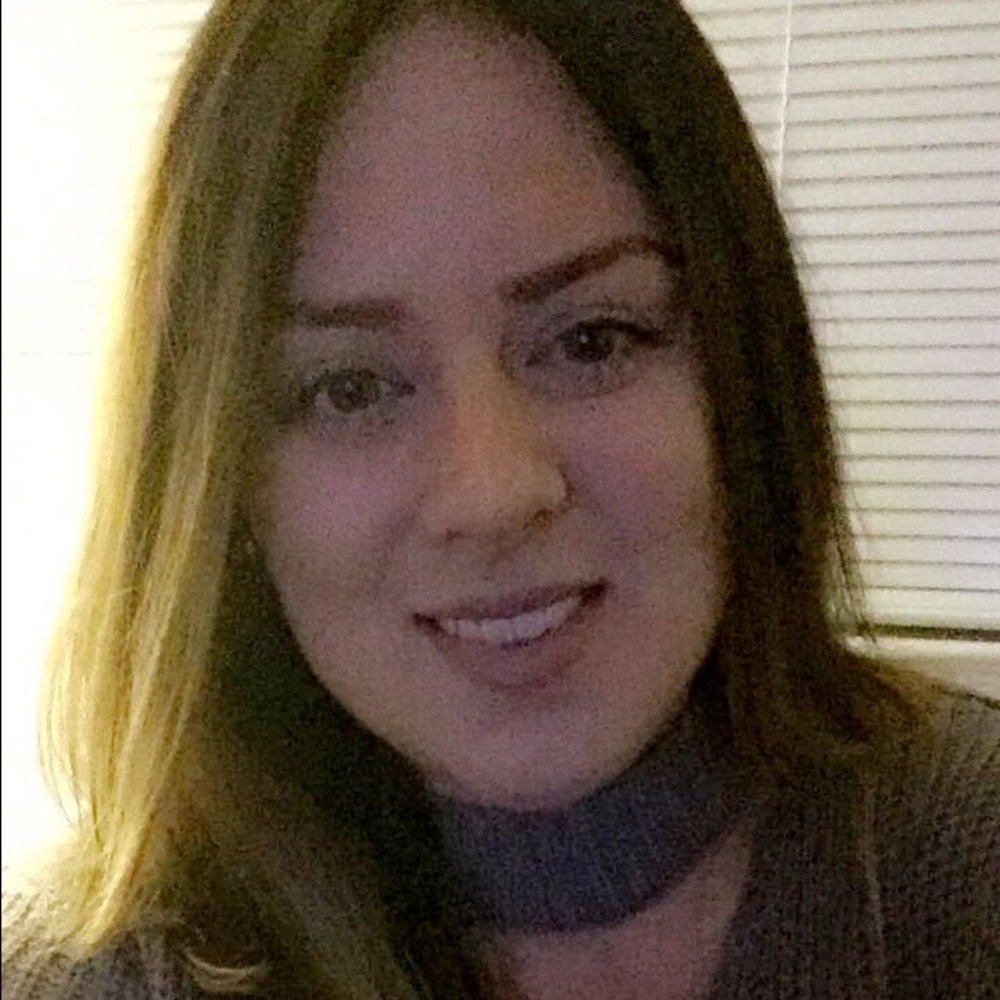 Meet your Posher, Adriana