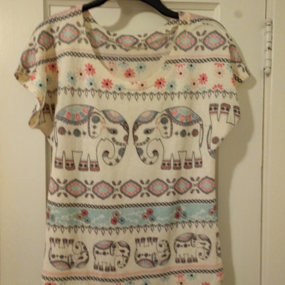 Beautiful elephant top