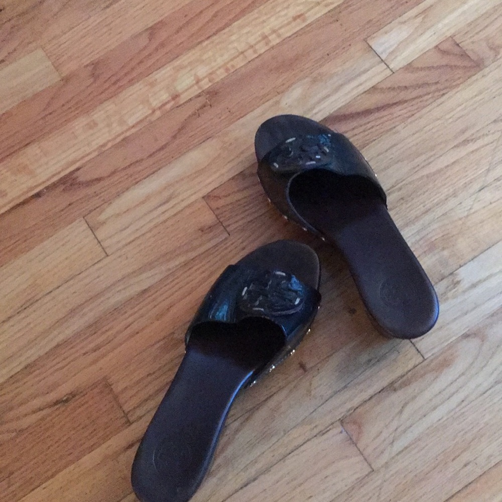 Relisted Tory Burch wedges patent leather