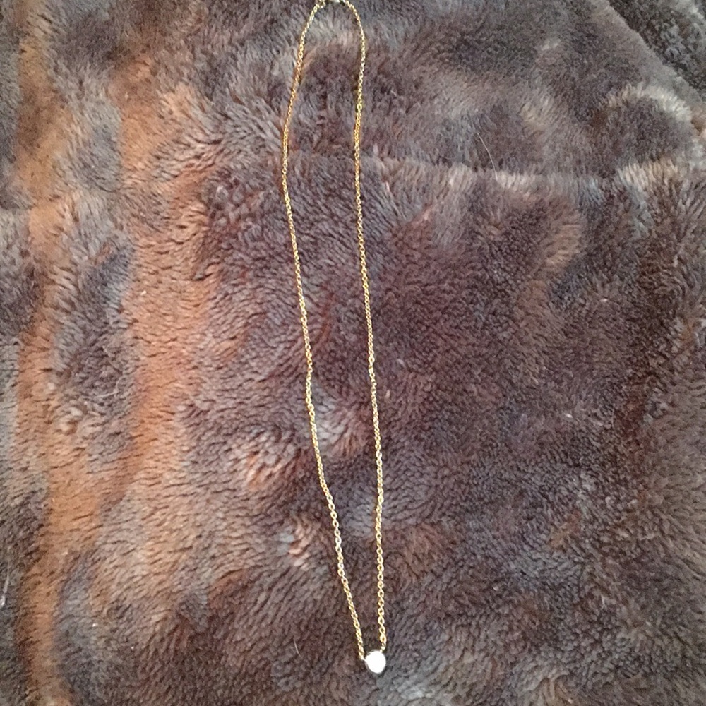Dainty gold necklace
