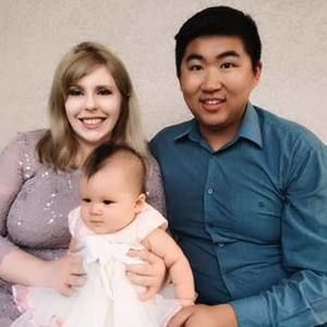 Meet your Posher, Carrie