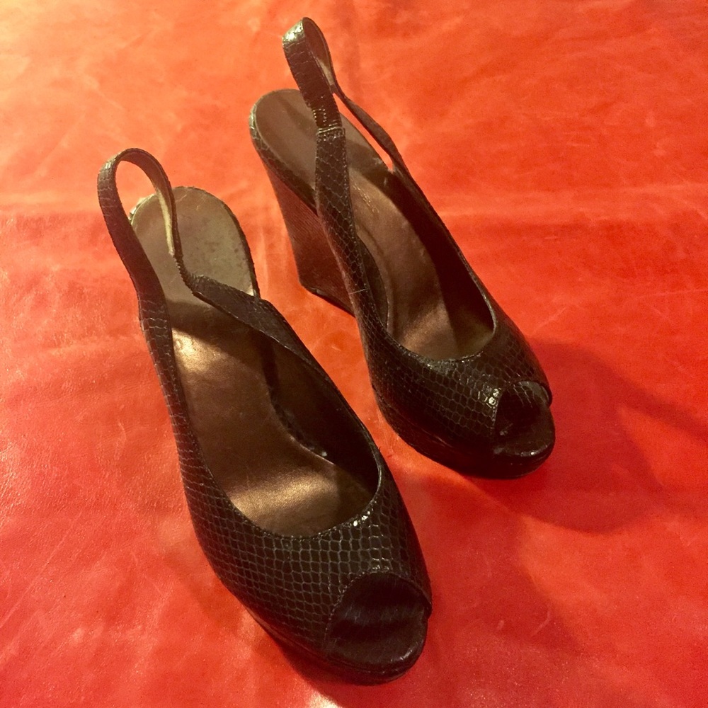 BANANA REPUBLIC Snake Skin Peep-toe Slingbacks