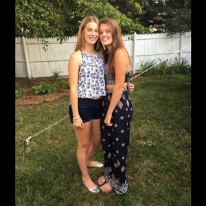 Meet your Posher, Elaine