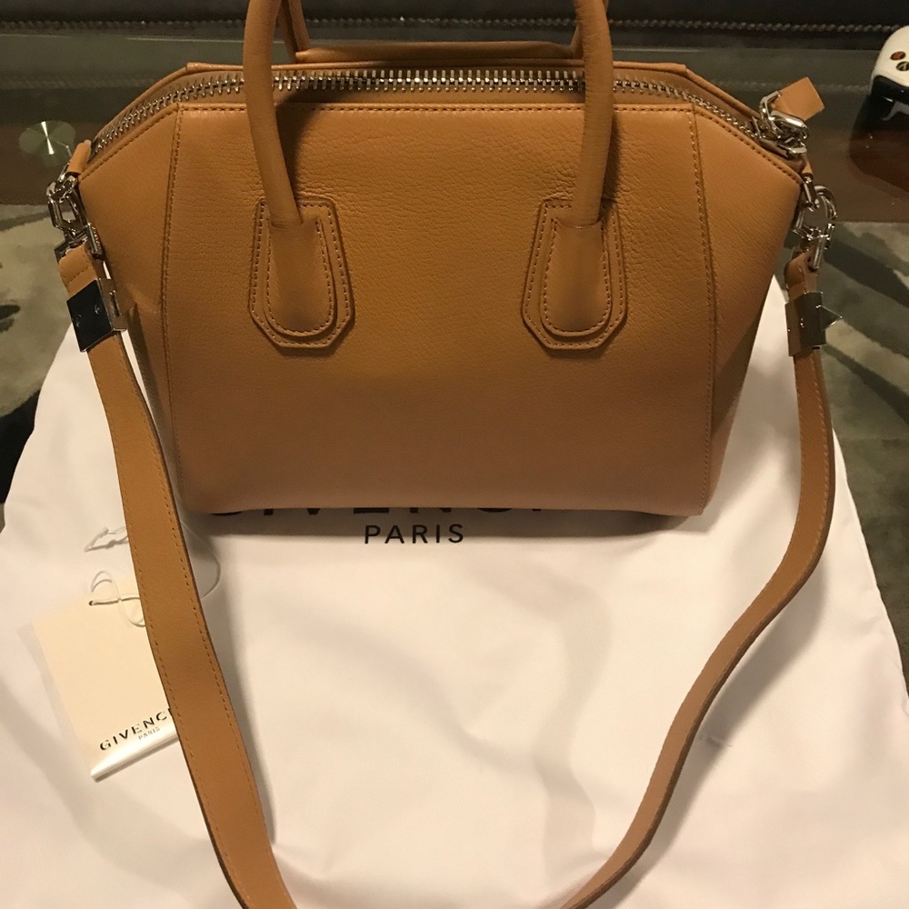 Givenchy Antigona tote "medium" - Picture 3 of 5