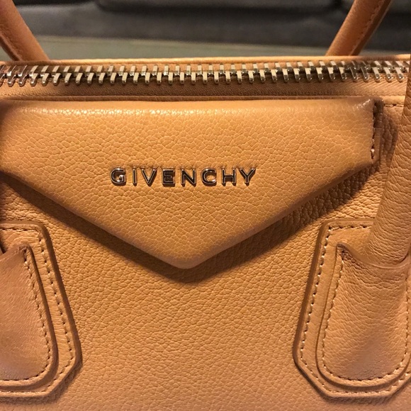 Givenchy Antigona tote "medium" - Picture 2 of 5