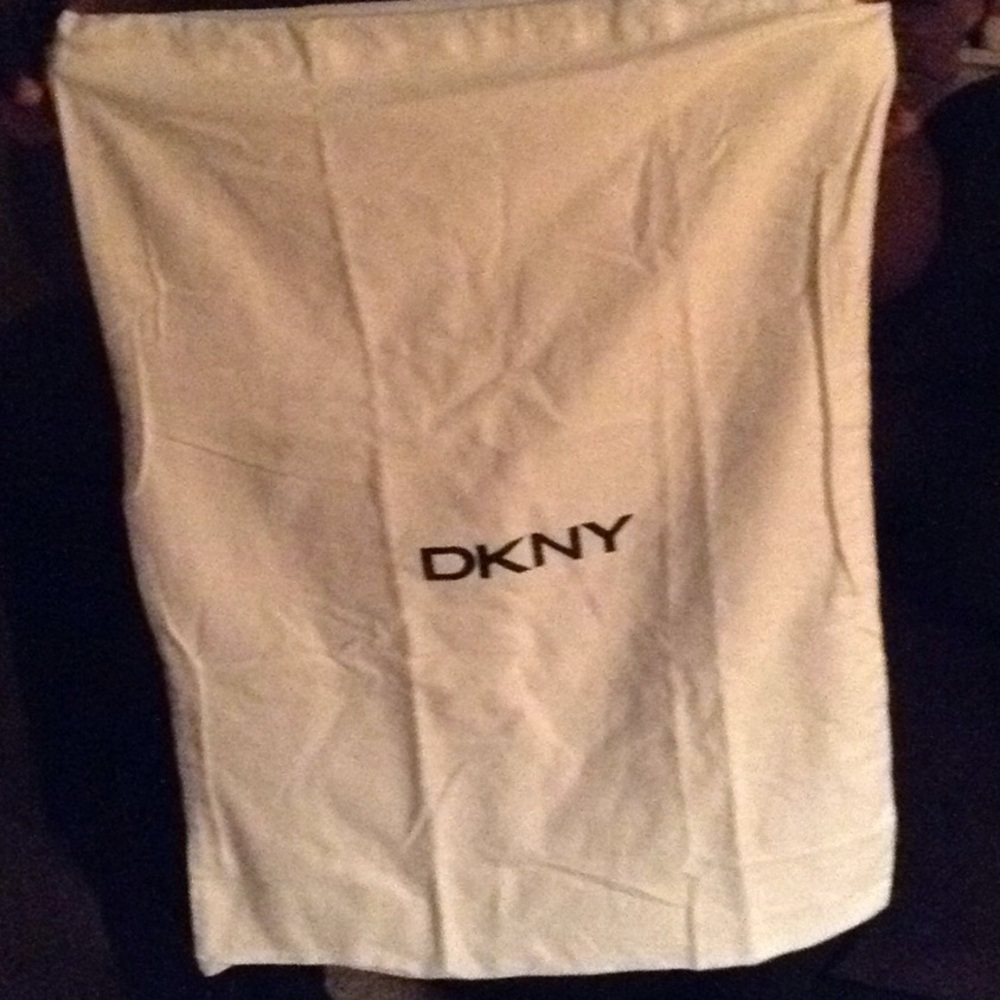DKNY OVERSIZED DUSTBAG