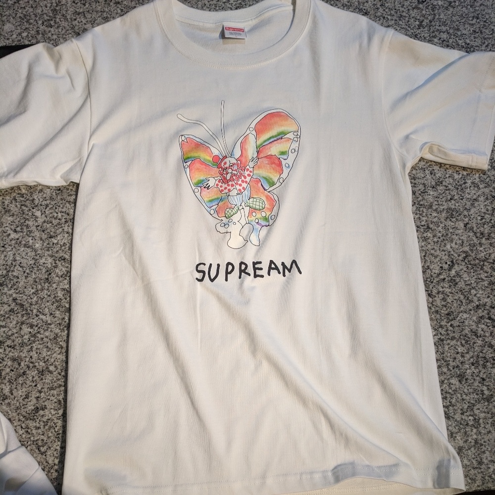 White "supream" butterfly shirt