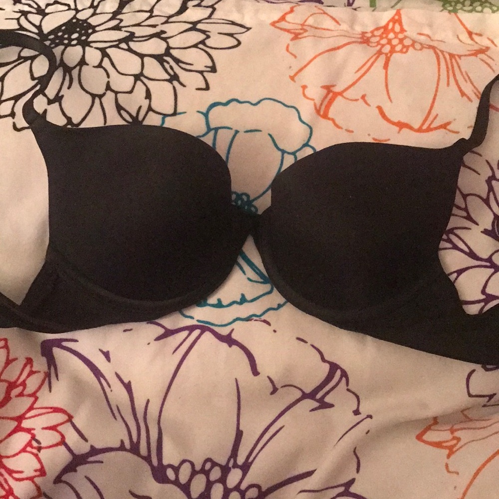 PINK Victoria's Secret Wear Everywhere Push-Up Bra