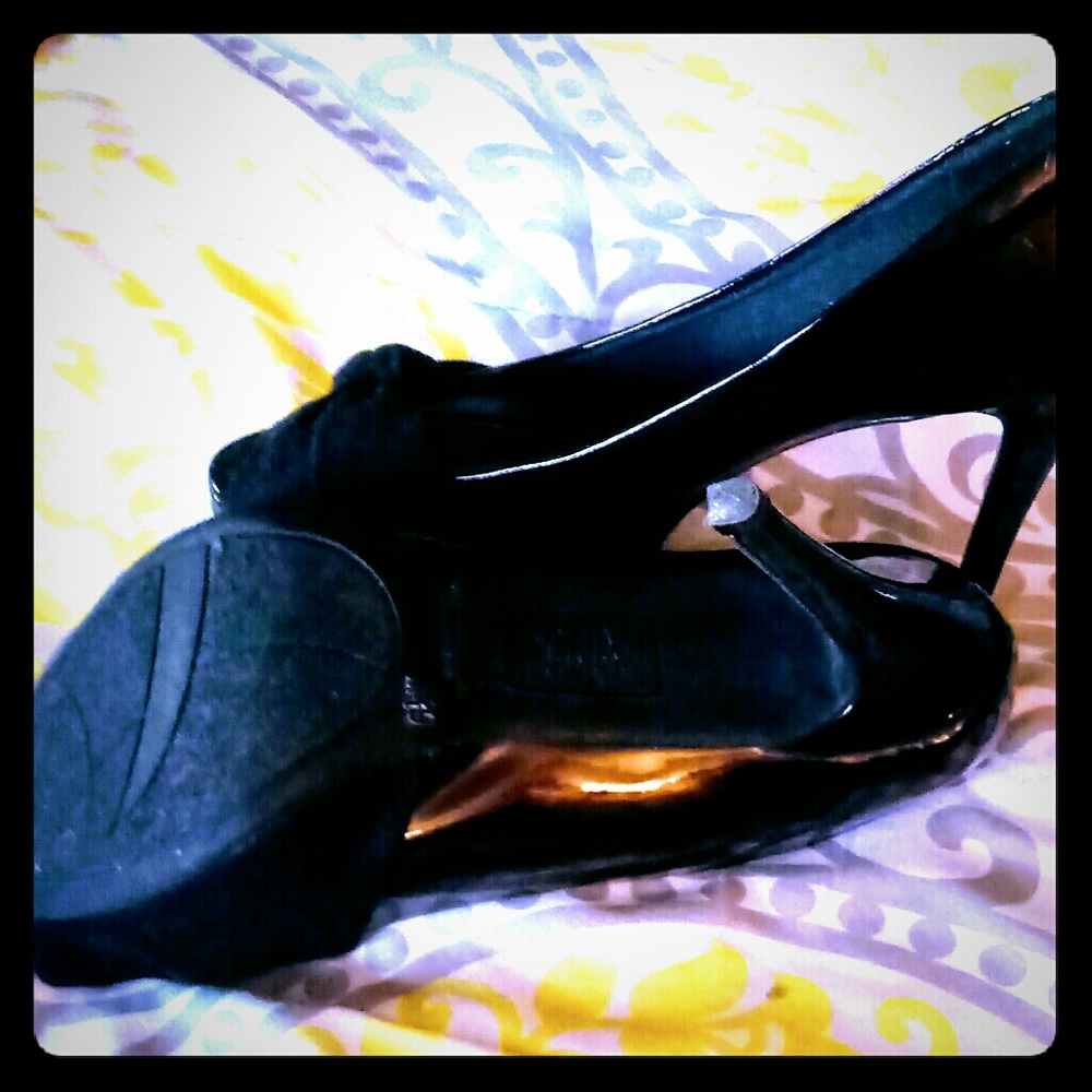 Fioni Black 3inch Heels Size 61/2W
