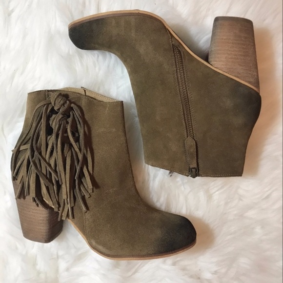bp Shoes - NIB BP Talton Fringe Bootie sz 8