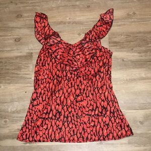 Orange and black ruffle shell top🖤