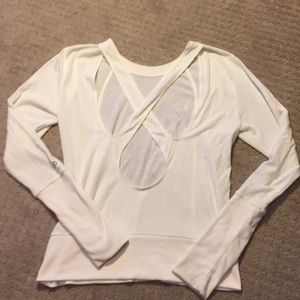 Cream Cross-back Pullover