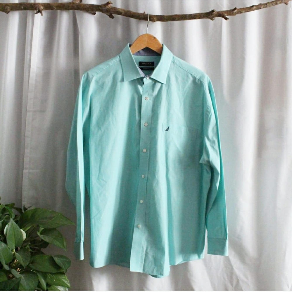 PRE-OWNED NAUTICA BUTTON UP SHIRT SIZE 17