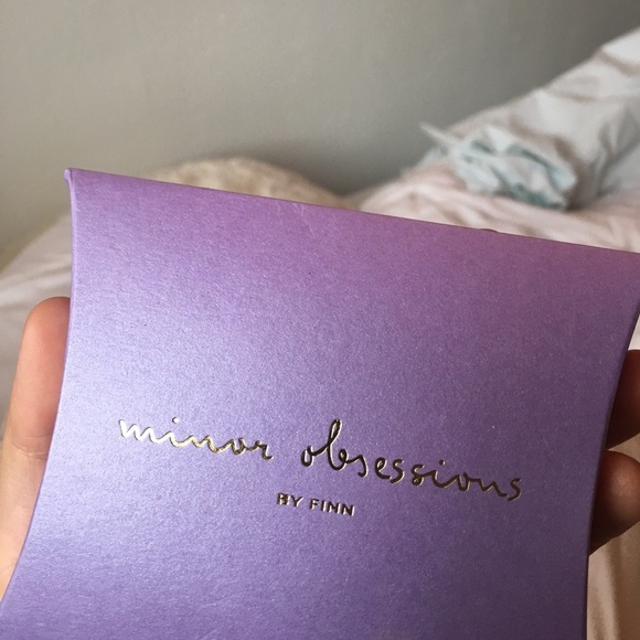 Finn jewelry by minor obsessions flower necklace - Picture 4 of 7