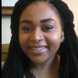 Meet your Posher, Kiara