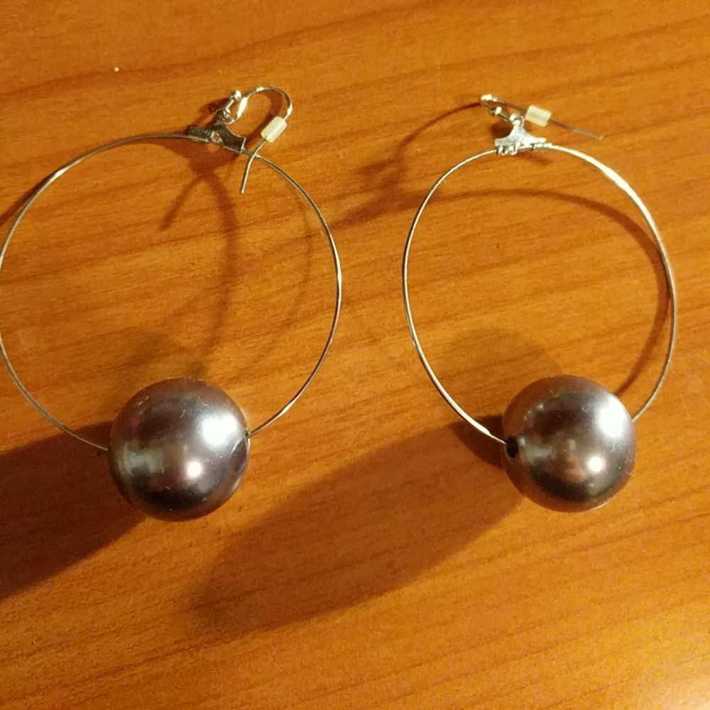 Earring *ADD ON ITEM*