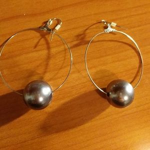 Earring *ADD ON ITEM*