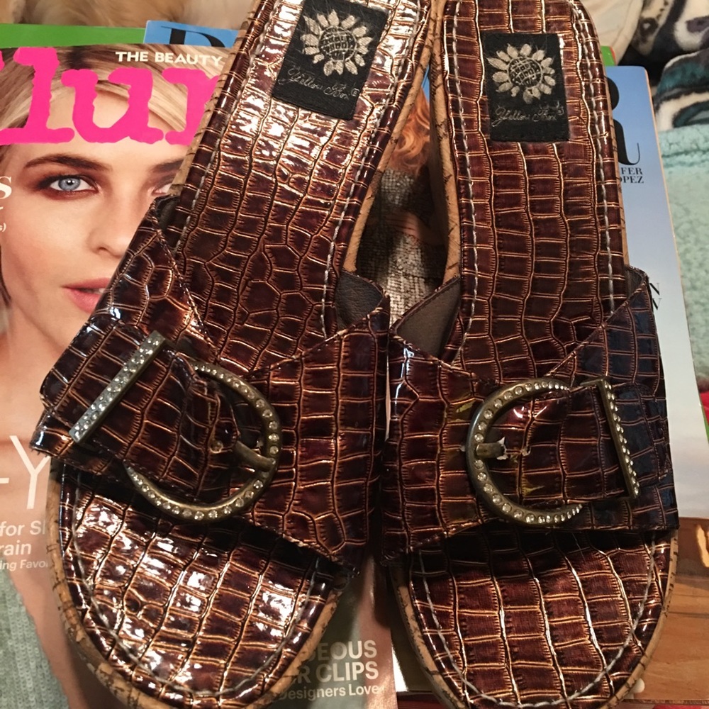 Yellow box wedges