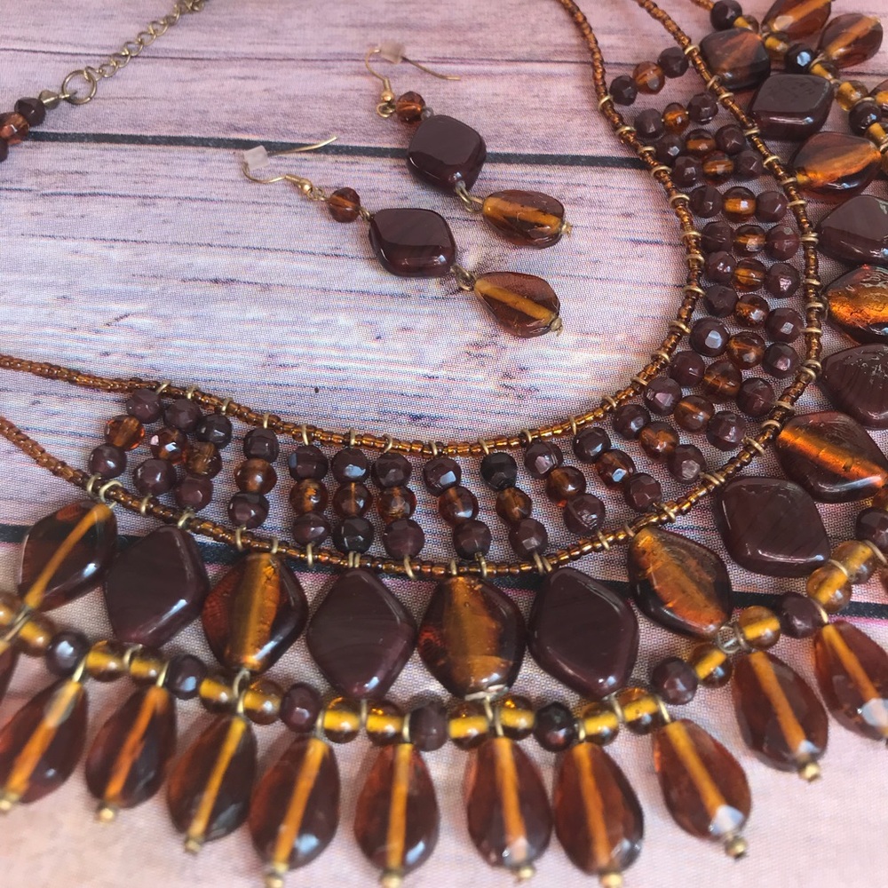 Coldwater Creek brown stone Bib Necklace Set.