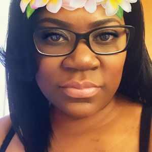 Meet your Posher, Ebony