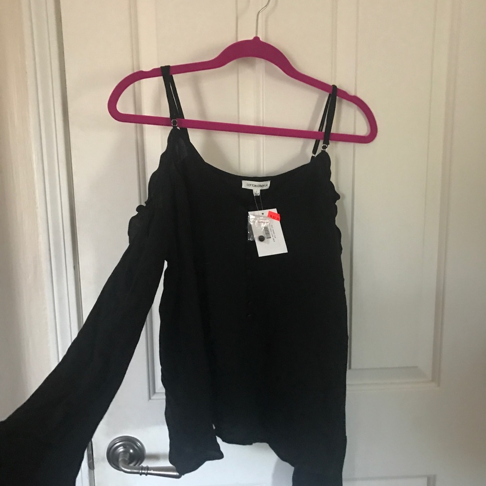 Black Cold Shoulder Long Sleeve Blouse