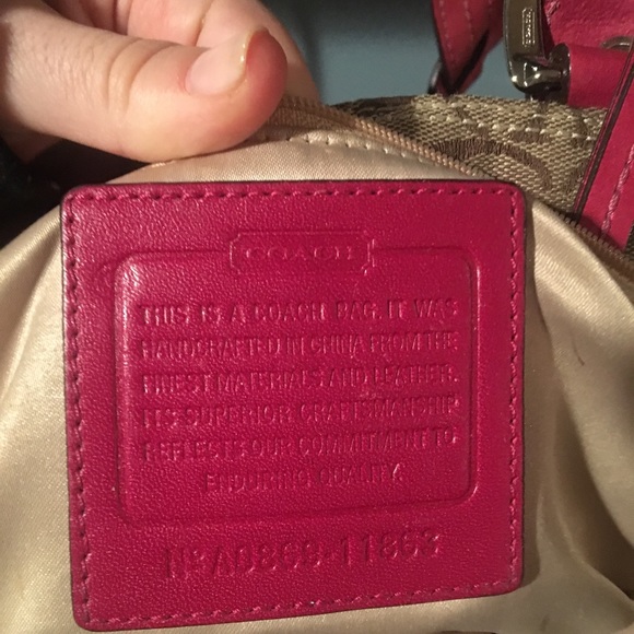 Coach shoulder bag - Picture 3 of 3