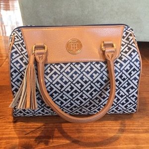 Tommy Hilfiger Navy/Gray Handbag w Leather Tassel