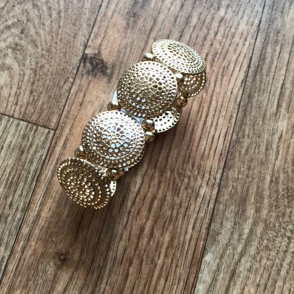 Gold bracelet