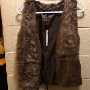 Fur vest
