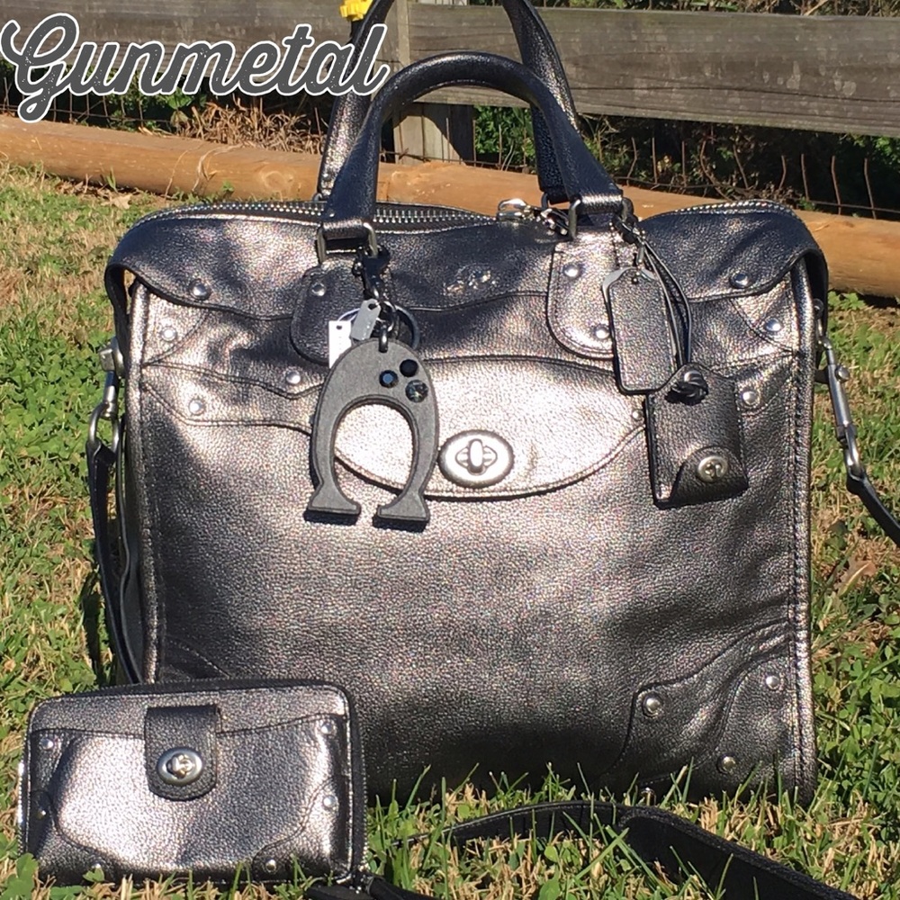 Gunmetal Elevated Rhyder 33 Bag 33740 Wallet - Picture 1 of 6