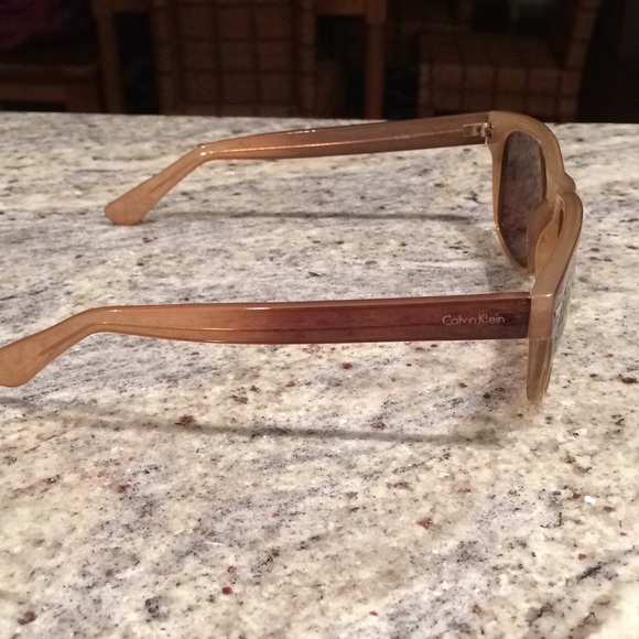 Calvin Klein R559S 216 Sunglasses main image 5