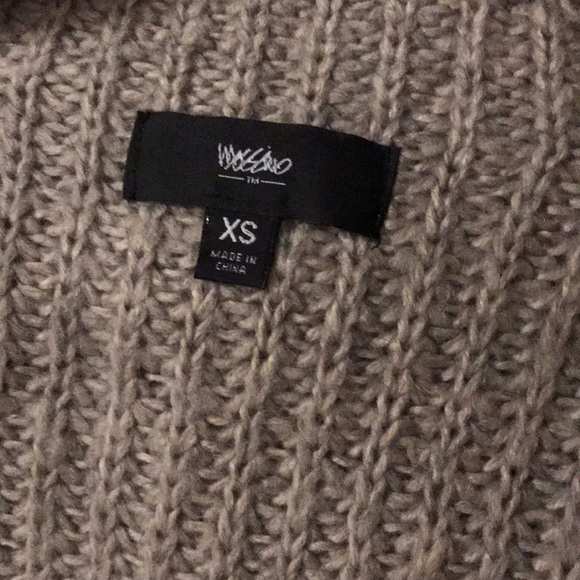 wool turtle neck - Picture 3 of 3