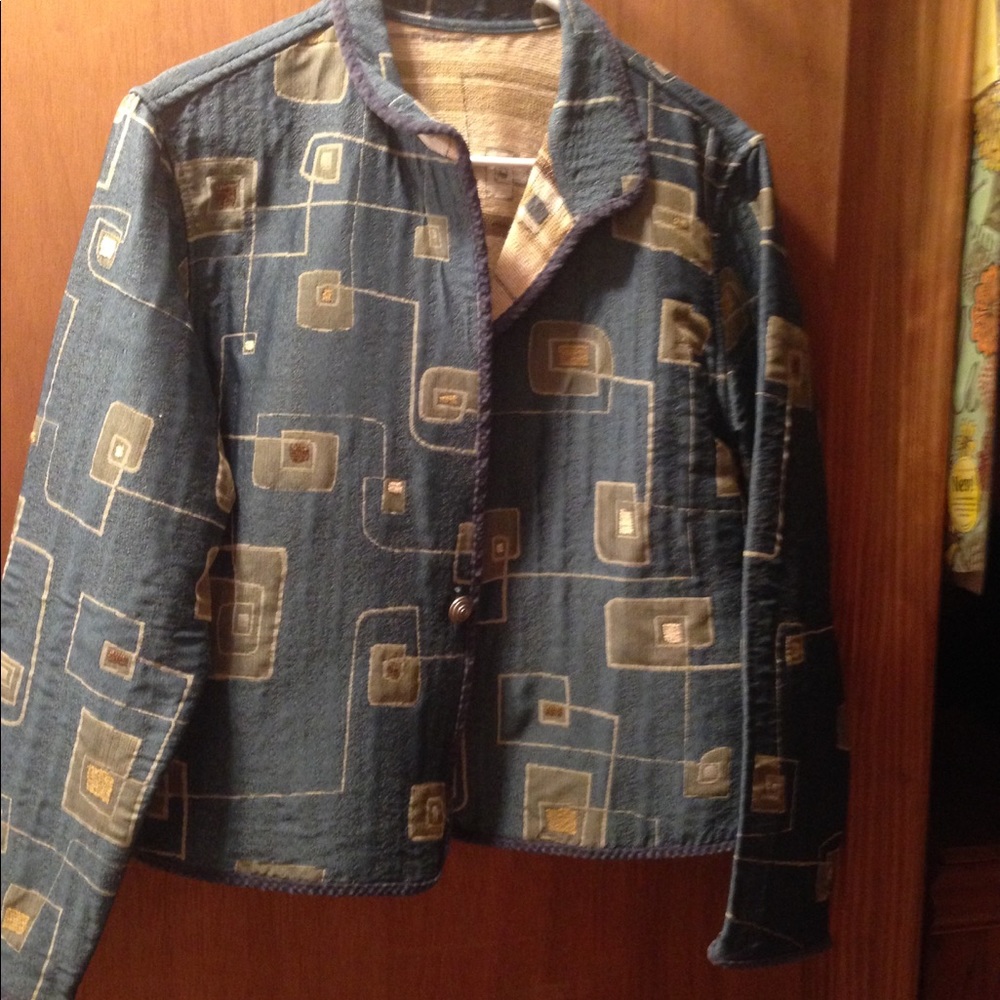 Women's size large reversible jacket