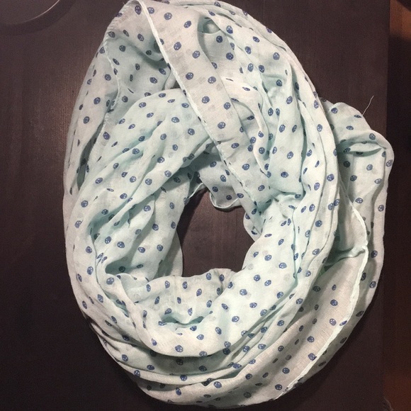 Infinity Scarf - Picture 2 of 3