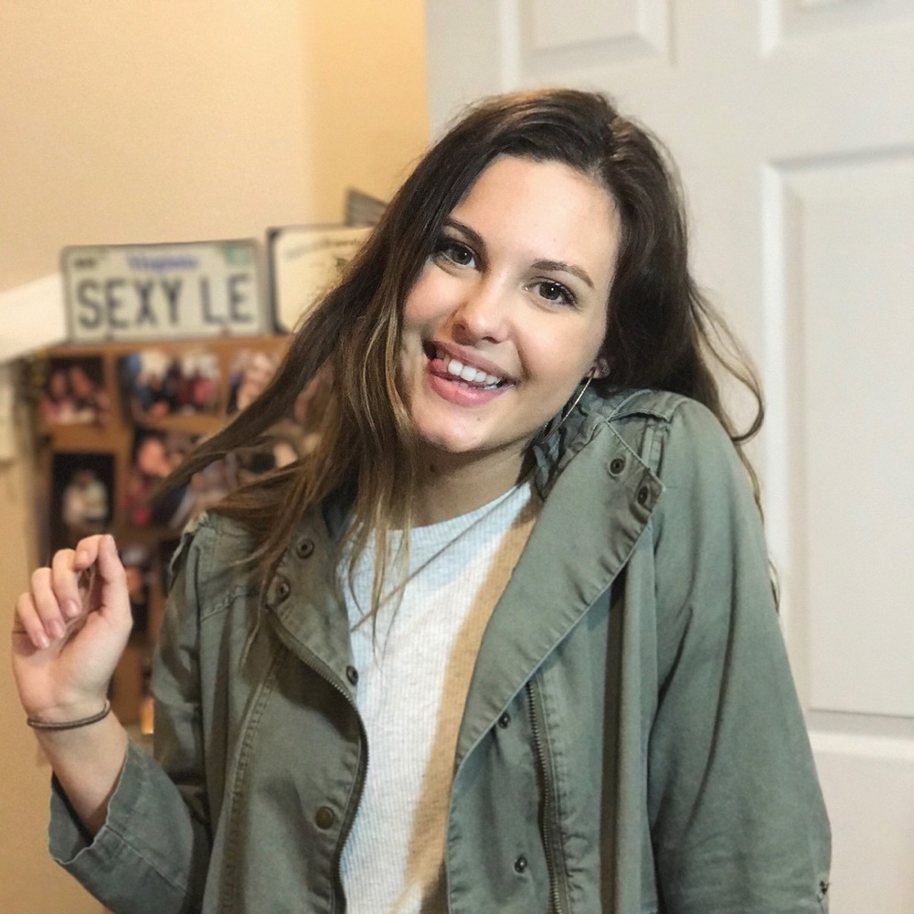 Meet your Posher, Caitlyn