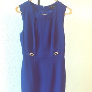 Tahari dress, size 2. Blue. Knee length.