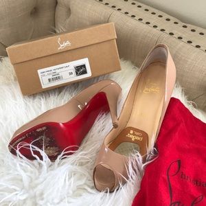 Nude Very Prive Patent Christian Louboutin Size 39