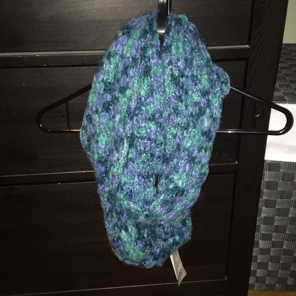 Infinity Scarf - Picture 2 of 2