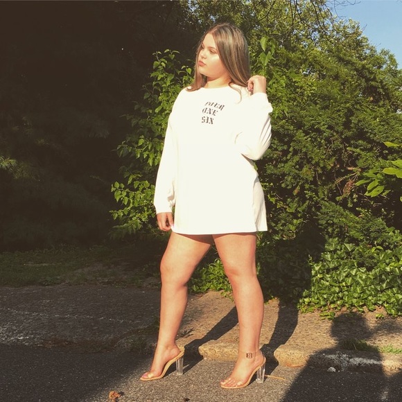 6 God “Made in the Six” Long-Sleeve T-Shirt/Dress - Picture 4 of 6