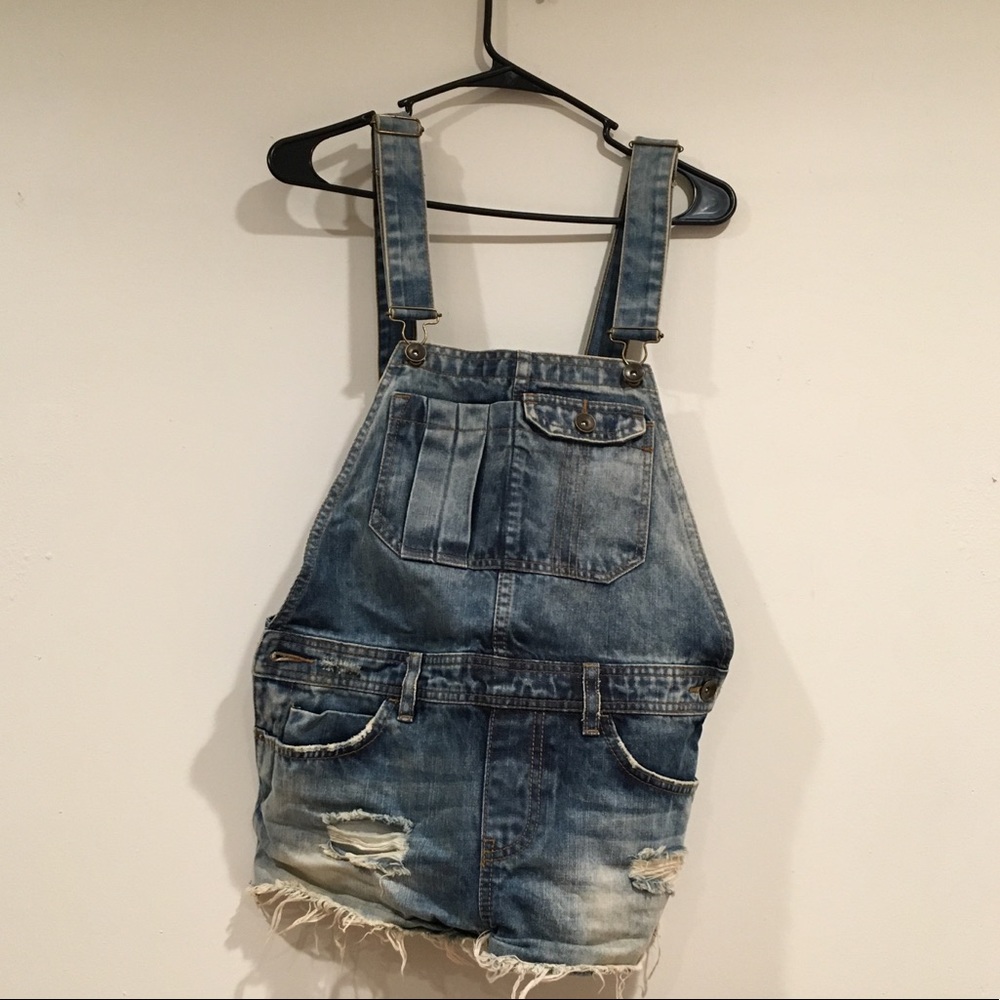 Billabong short overalls