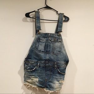 Billabong short overalls