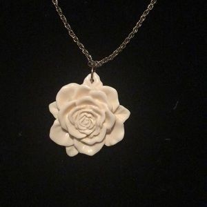 Long flower necklace