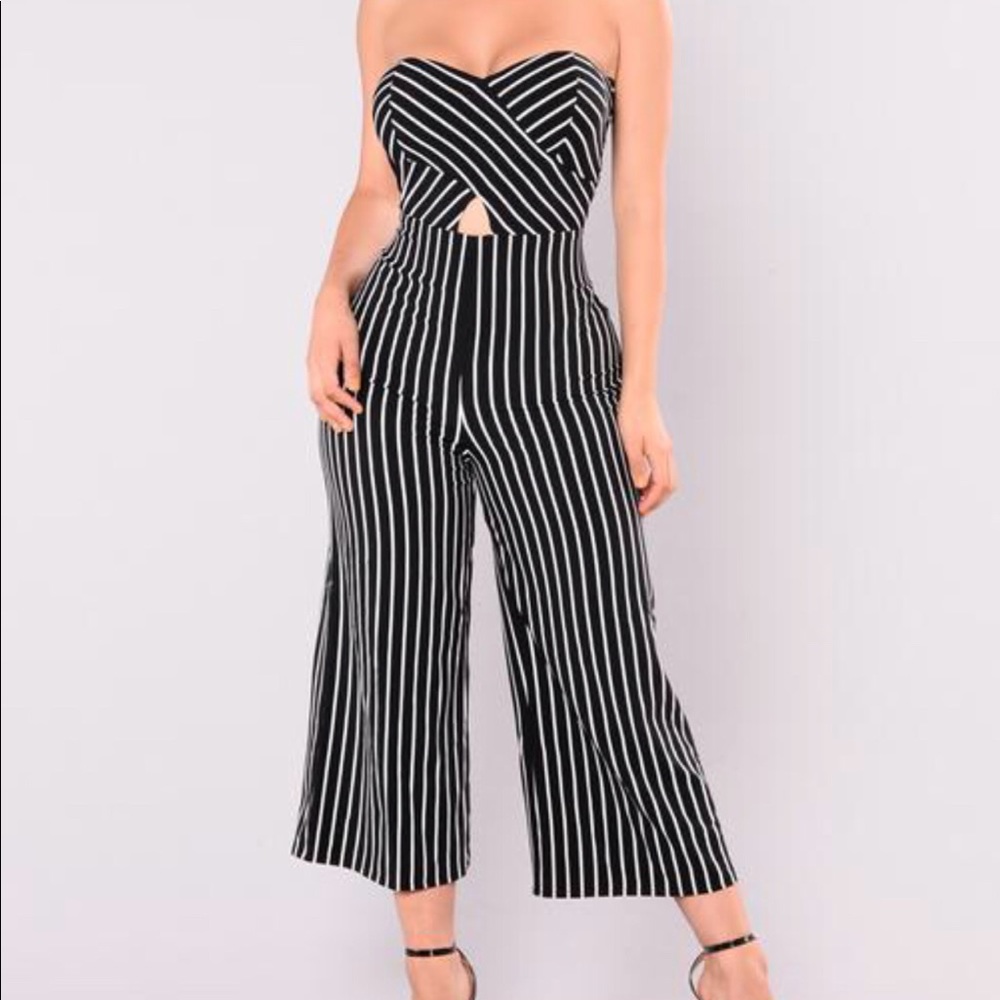 Stripe jumpsuit. - Picture 1 of 1
