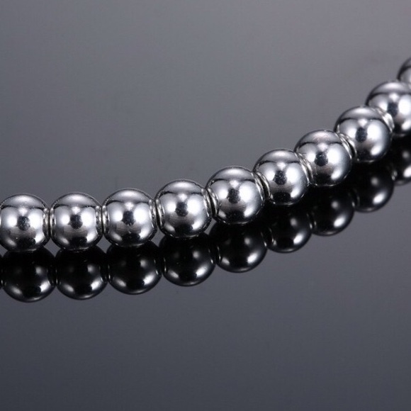 🆕 Silver bead slide bracelet. - Picture 2 of 2