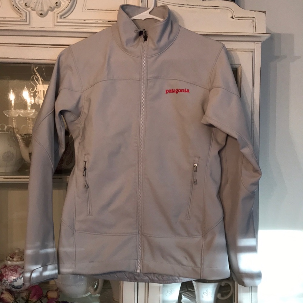 Women’s Patagonia jacket