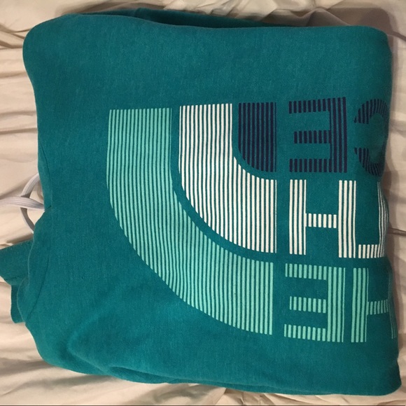 A turquoise The North Face hoodie - Picture 3 of 3